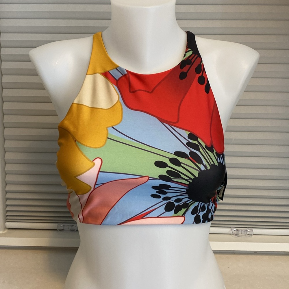 Onzie Flow Yoga High Neck Graphic Bra. BNWT